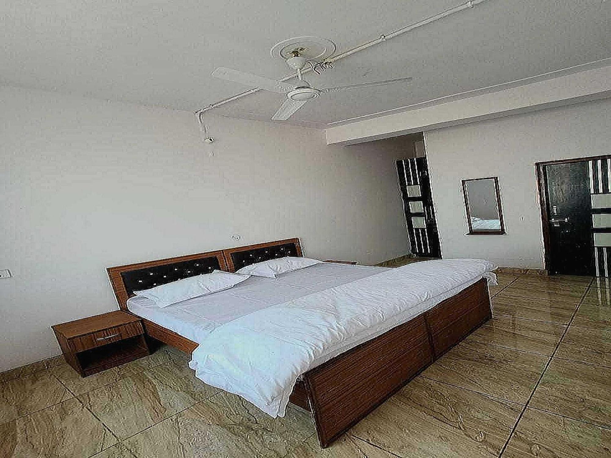 Pop New Hotel Hometown Dadri Ngoại thất bức ảnh
